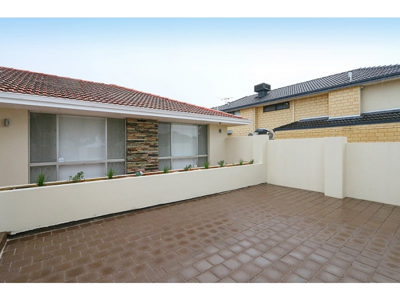 62 Davies Crescent, Kardinya WA 6163