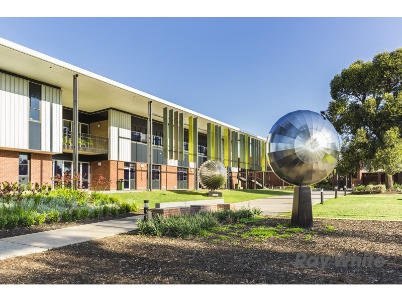 319 Vahland Avenue, Willetton WA 6155