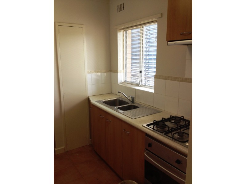 9/2 Gregory Way, Coolbellup WA 6163