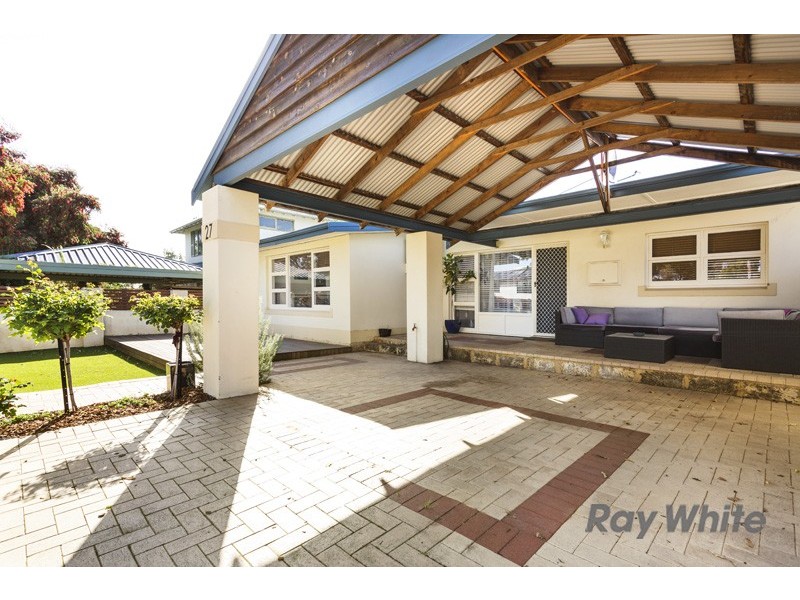 27 Mullings Way, Myaree WA 6154