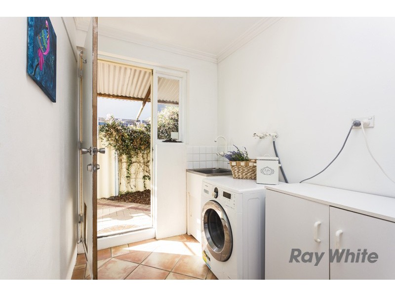 27 Mullings Way, Myaree WA 6154