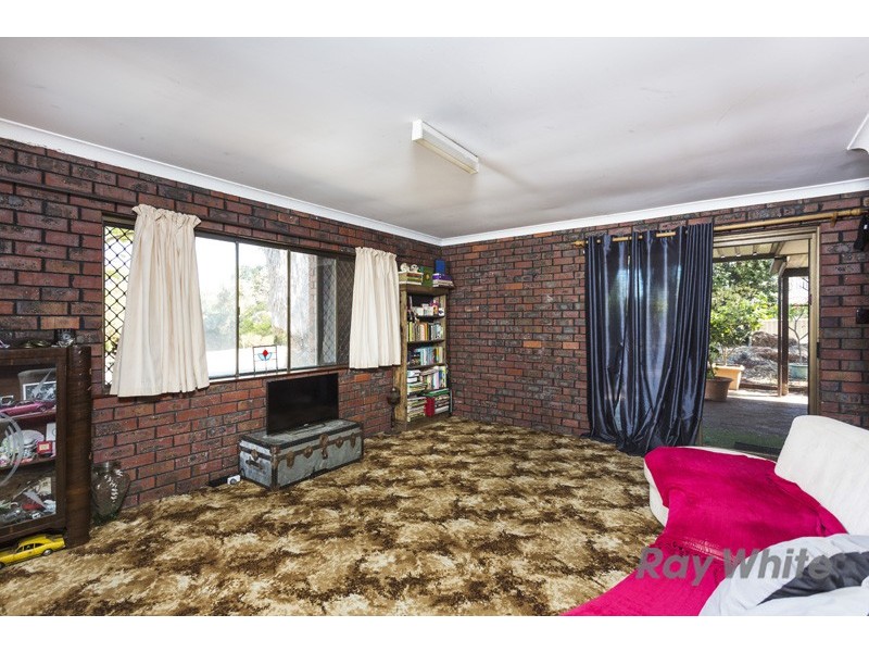 1 Gillett Drive, Kardinya WA 6163