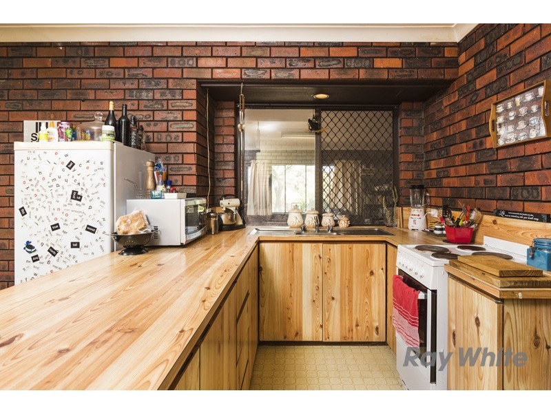 1 Gillett Drive, Kardinya WA 6163