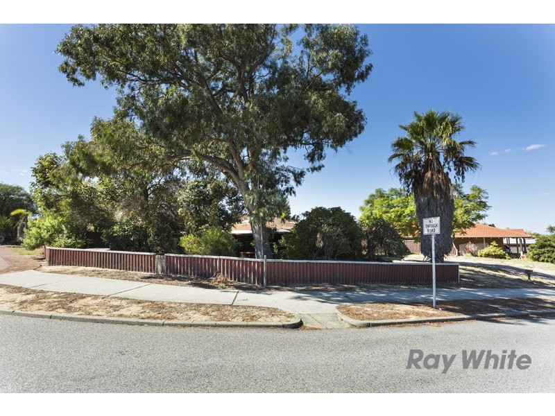 1 Gillett Drive, Kardinya WA 6163