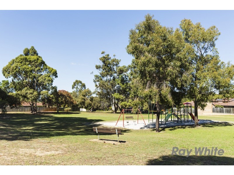 1 Gillett Drive, Kardinya WA 6163