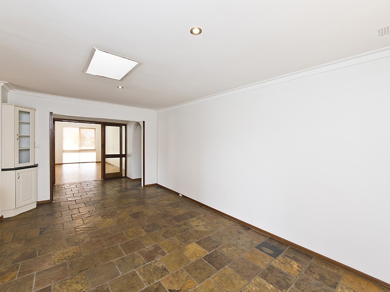 31 Piercy Way, Kardinya WA 6163