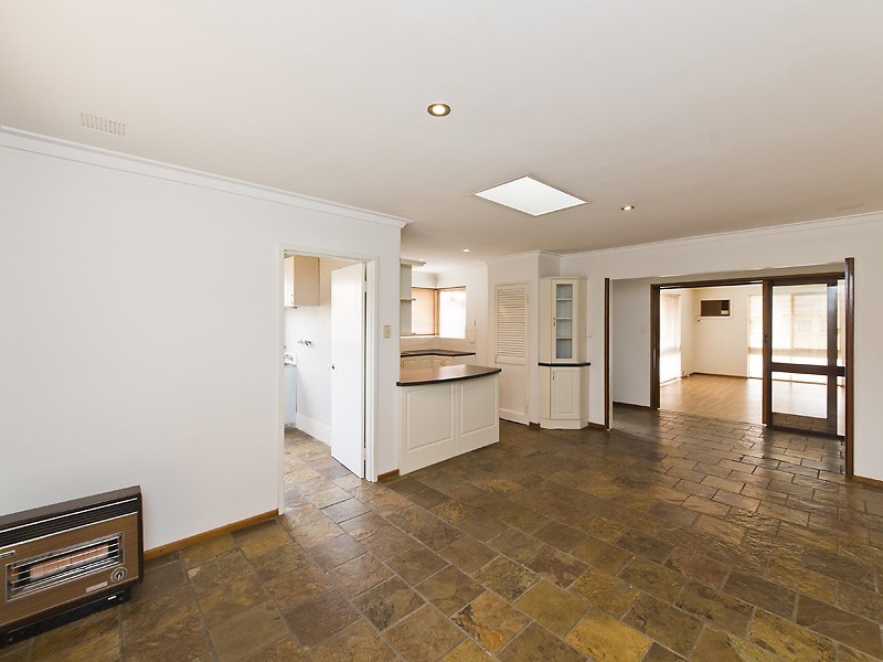 31 Piercy Way, Kardinya WA 6163