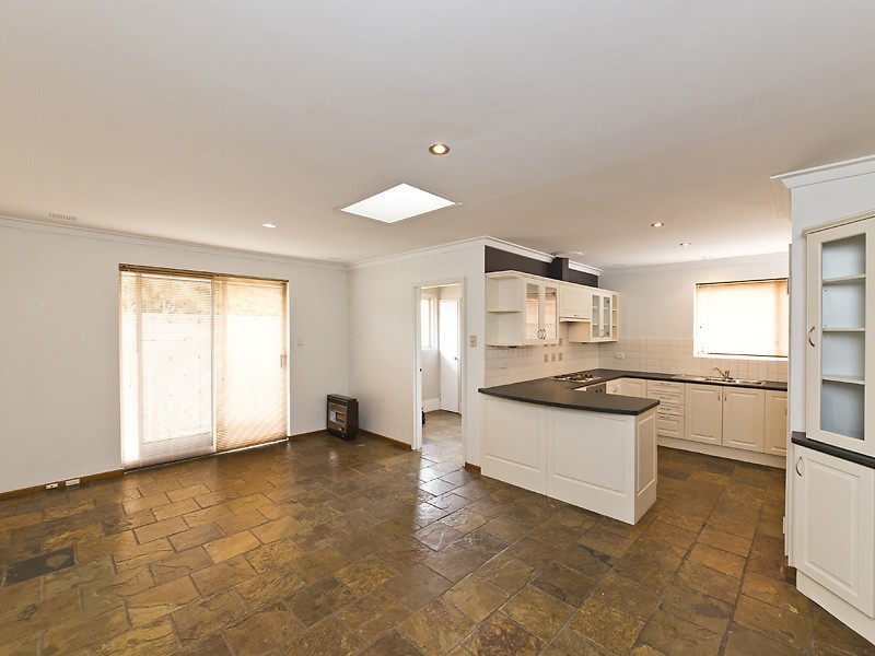 31 Piercy Way, Kardinya WA 6163