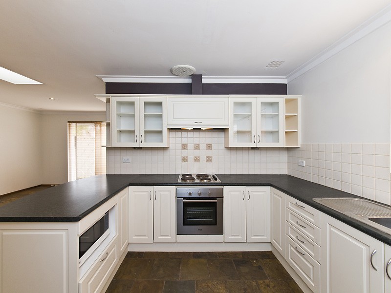 31 Piercy Way, Kardinya WA 6163