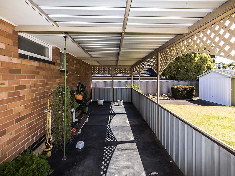 8 Burney Court, Kardinya WA 6163