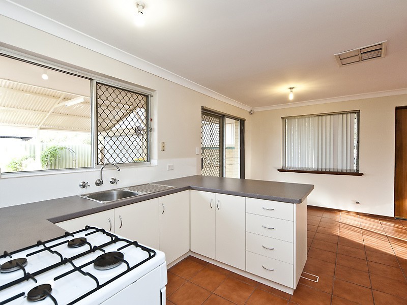 1 Ralston Road, Kardinya WA 6163