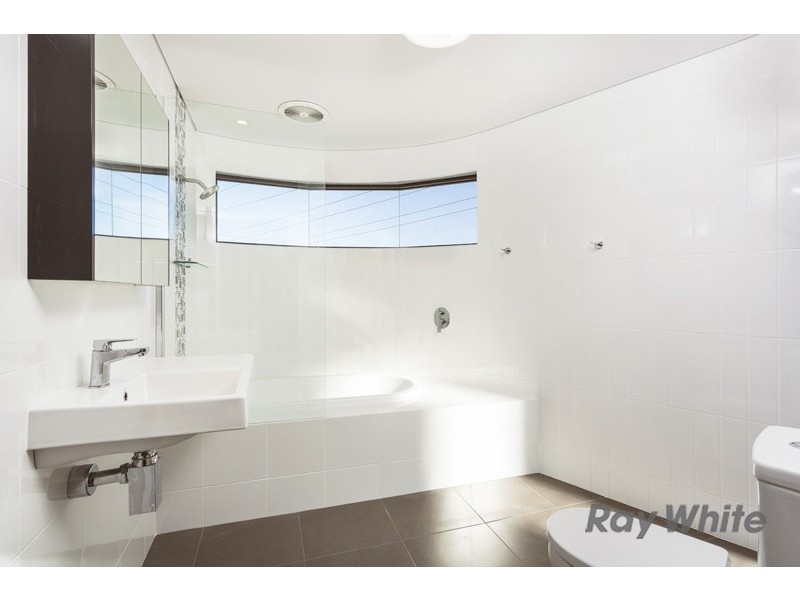 10 Hughes Street, Hilton WA 6163