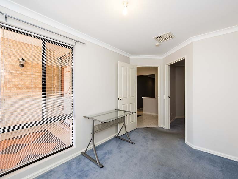 8 Cameron Court, Willetton WA 6155