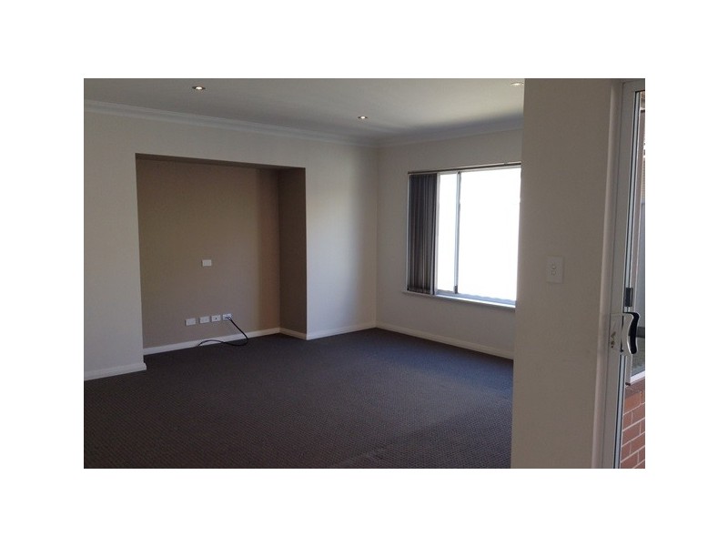 66 Knutsford Avenue, Rivervale WA 6103