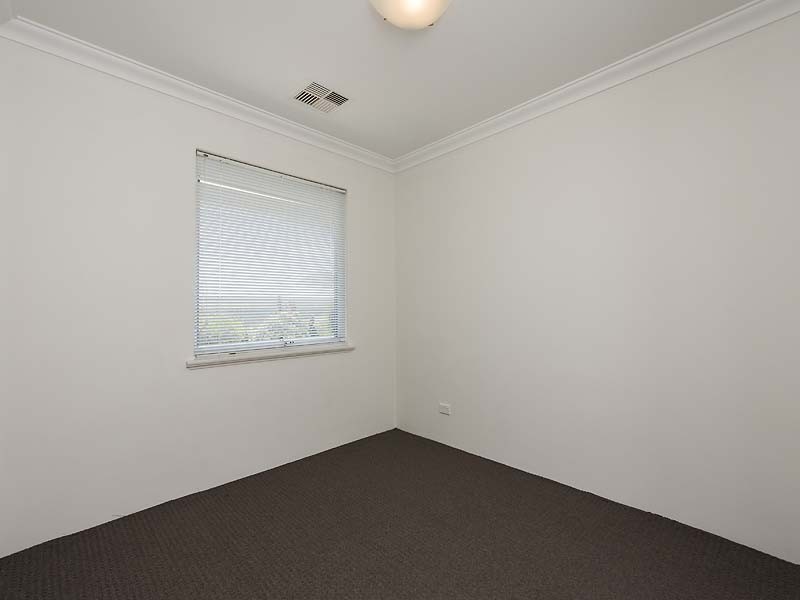 66 Knutsford Avenue, Rivervale WA 6103