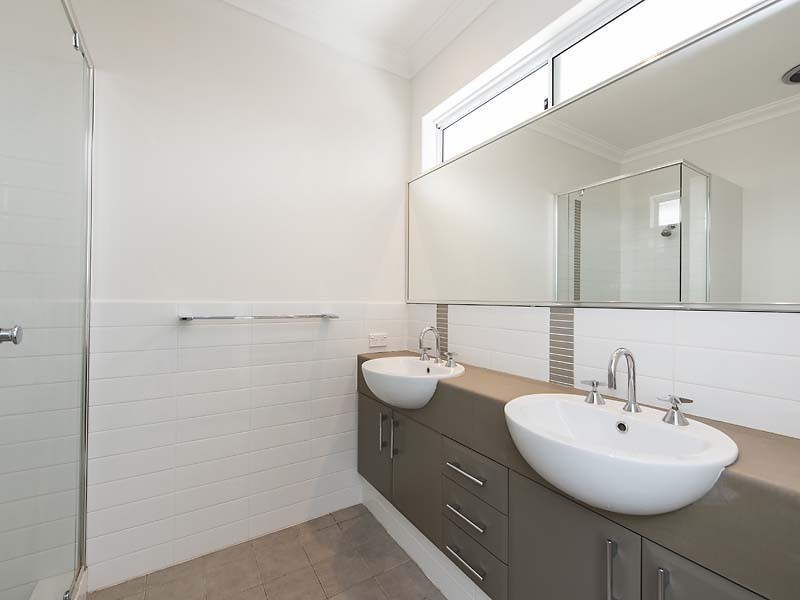 66 Knutsford Avenue, Rivervale WA 6103