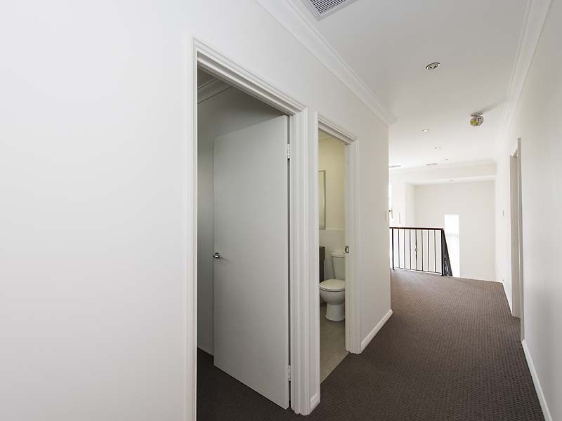 66 Knutsford Avenue, Rivervale WA 6103