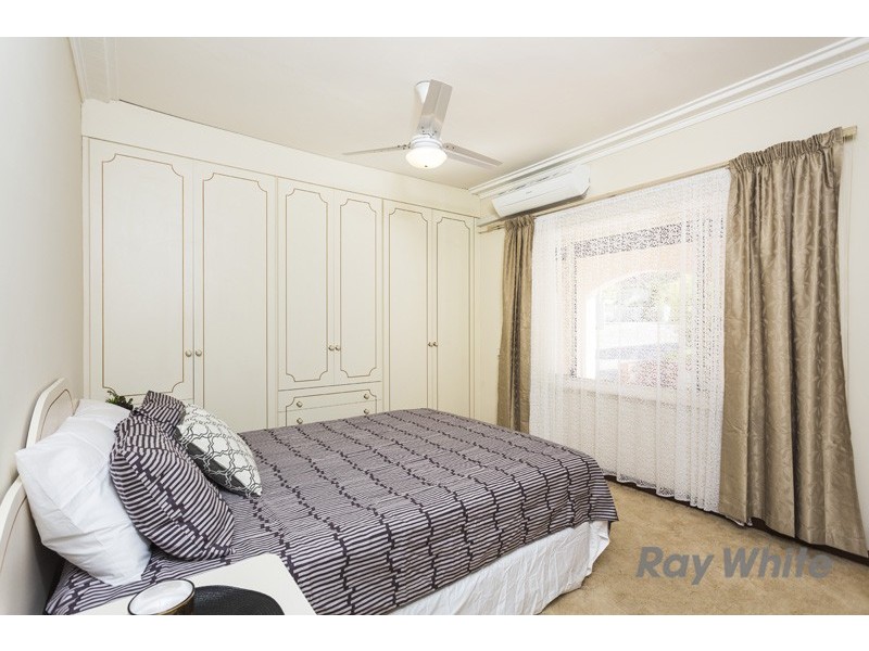 31 Redwood Crescent, Melville WA 6156