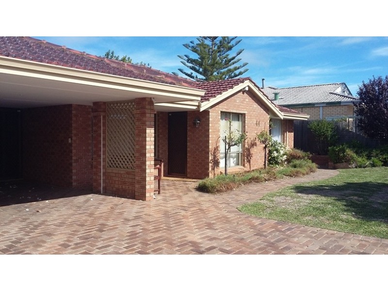 44 Hanlin Way, Samson WA 6163