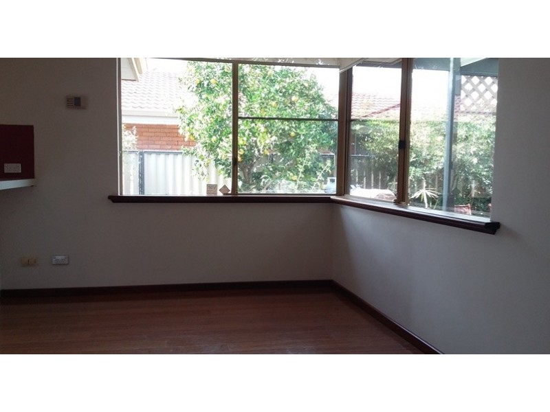 44 Hanlin Way, Samson WA 6163