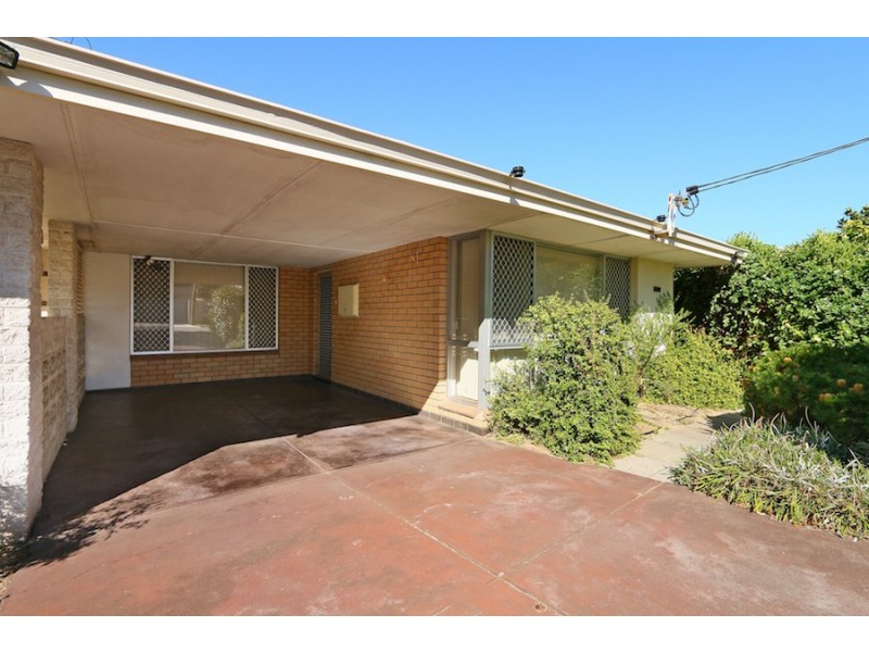12B Ochiltree Way, Kardinya WA 6163
