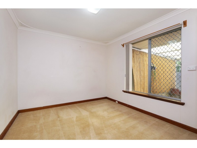 12B Ochiltree Way, Kardinya WA 6163