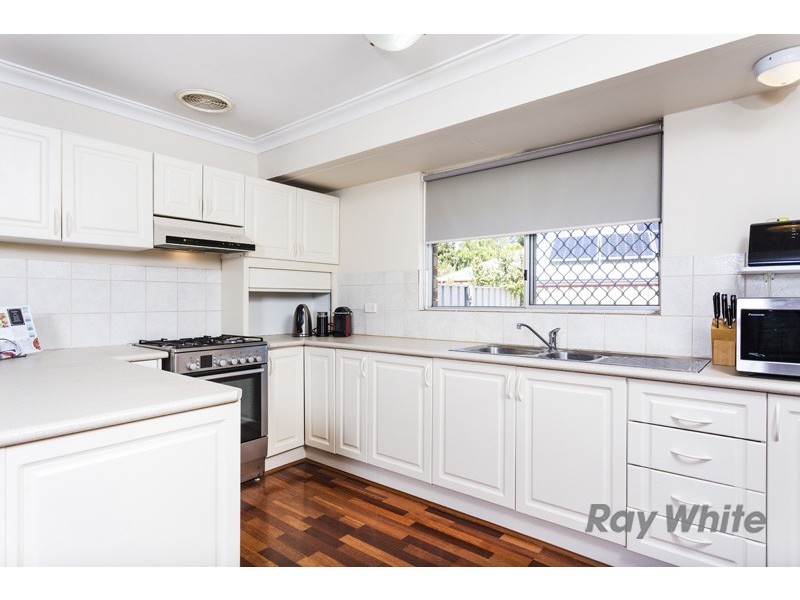 15b Anglesey Drive, Kardinya WA 6163