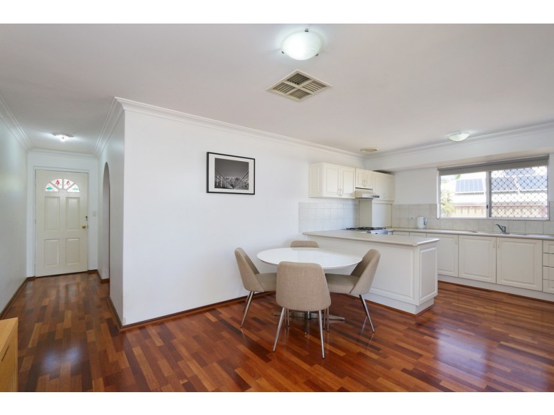 15b Anglesey Drive, Kardinya WA 6163