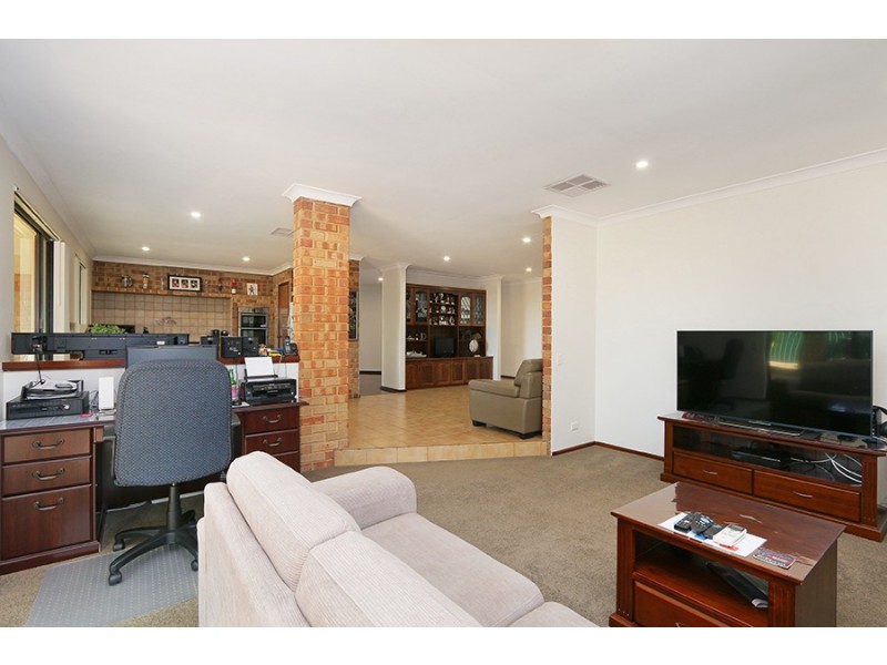 53 Townsing Road, Kardinya WA 6163