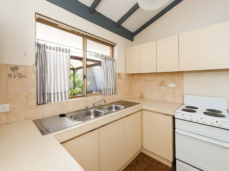 18/4-6 Edeline Street, Spearwood WA 6163