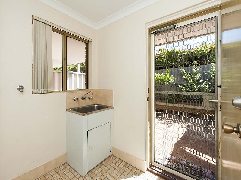 18/4-6 Edeline Street, Spearwood WA 6163