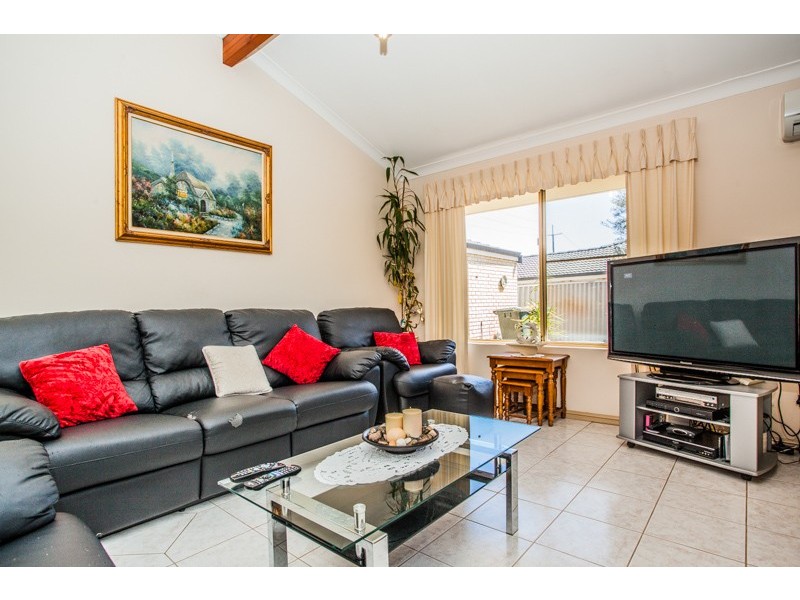 21 Crossland Way, Kardinya WA 6163