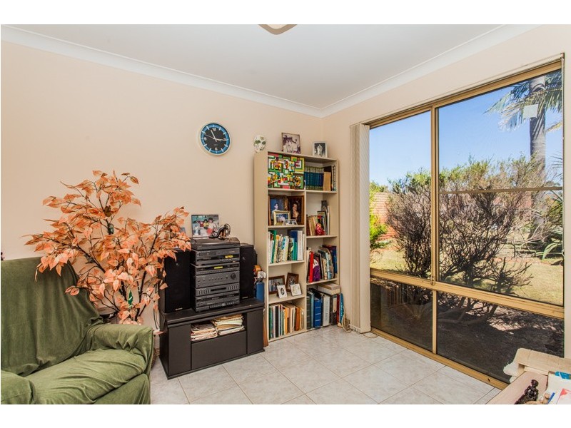 21 Crossland Way, Kardinya WA 6163