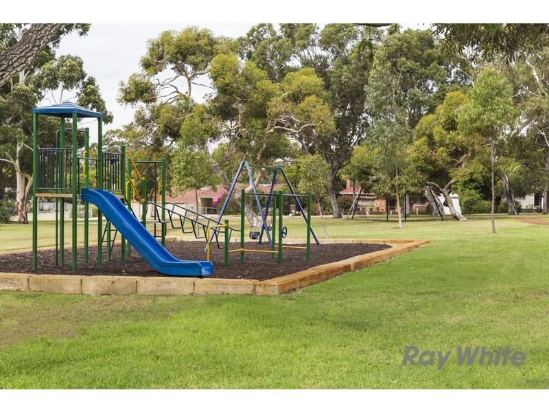 315 South Street, Hilton WA 6163