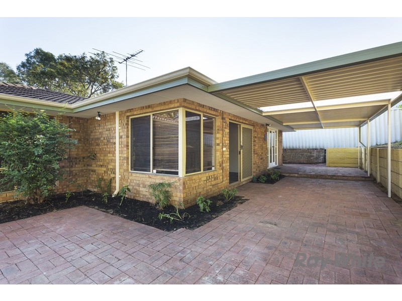 35 Arnold Crescent, Kardinya WA 6163