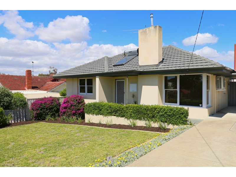 35 Cordelia Avenue, Coolbellup WA 6163