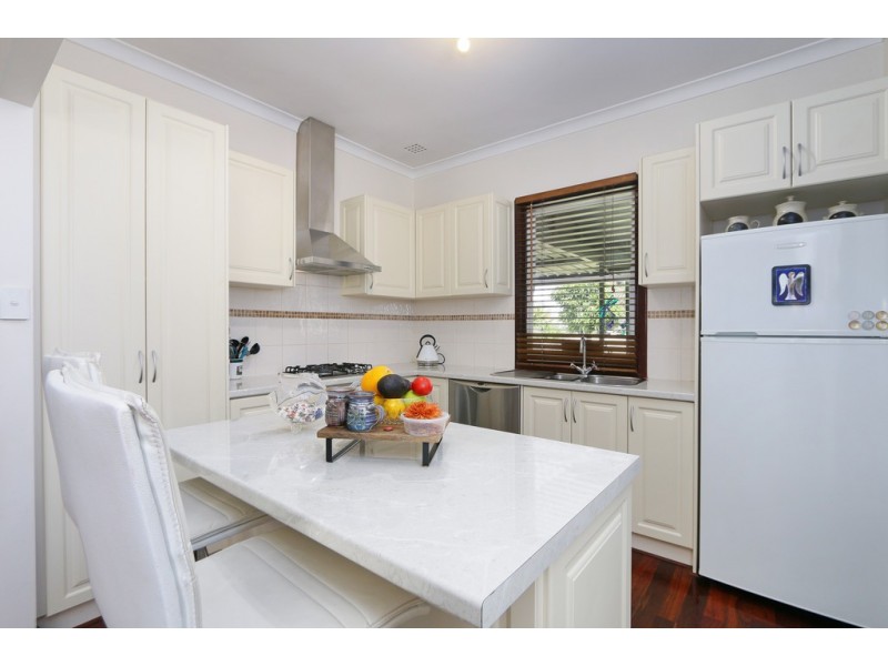 35 Cordelia Avenue, Coolbellup WA 6163