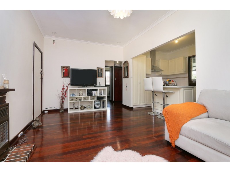 35 Cordelia Avenue, Coolbellup WA 6163