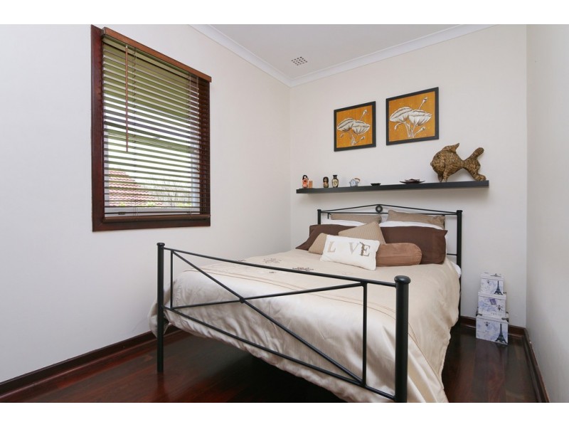 35 Cordelia Avenue, Coolbellup WA 6163