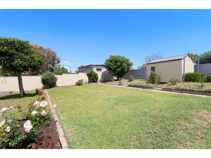 35 Cordelia Avenue, Coolbellup WA 6163