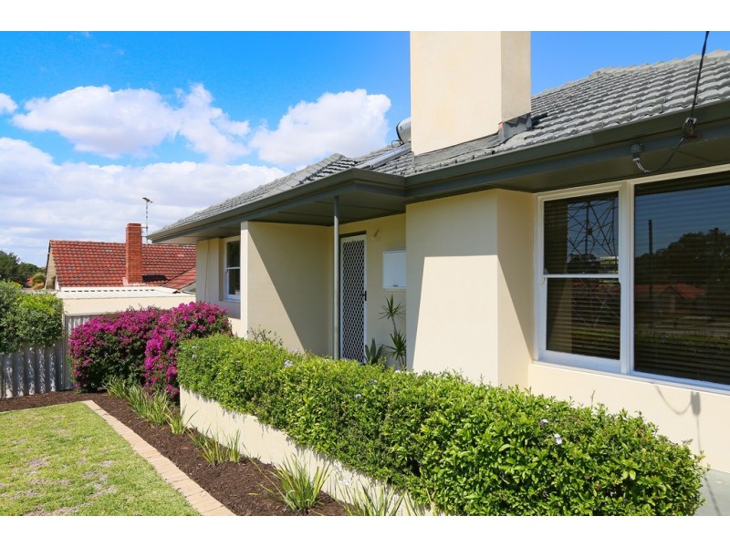 35 Cordelia Avenue, Coolbellup WA 6163