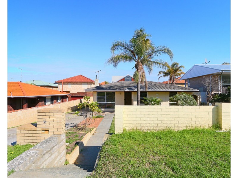 31 Livingstone Street, Beaconsfield WA 6162
