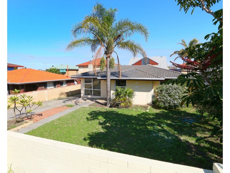 31 Livingstone Street, Beaconsfield WA 6162