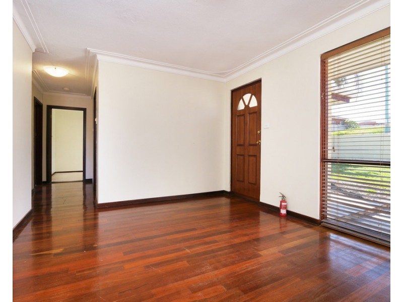 31 Livingstone Street, Beaconsfield WA 6162