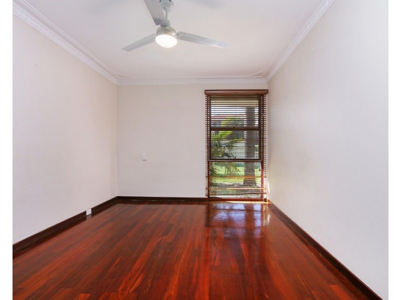 31 Livingstone Street, Beaconsfield WA 6162