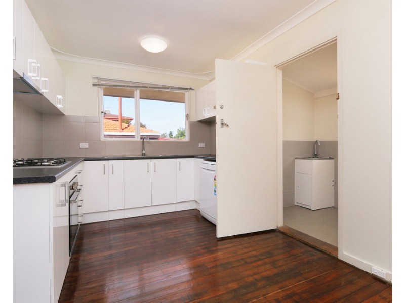 31 Livingstone Street, Beaconsfield WA 6162