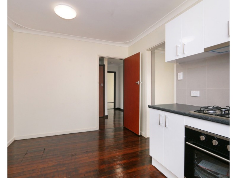 31 Livingstone Street, Beaconsfield WA 6162