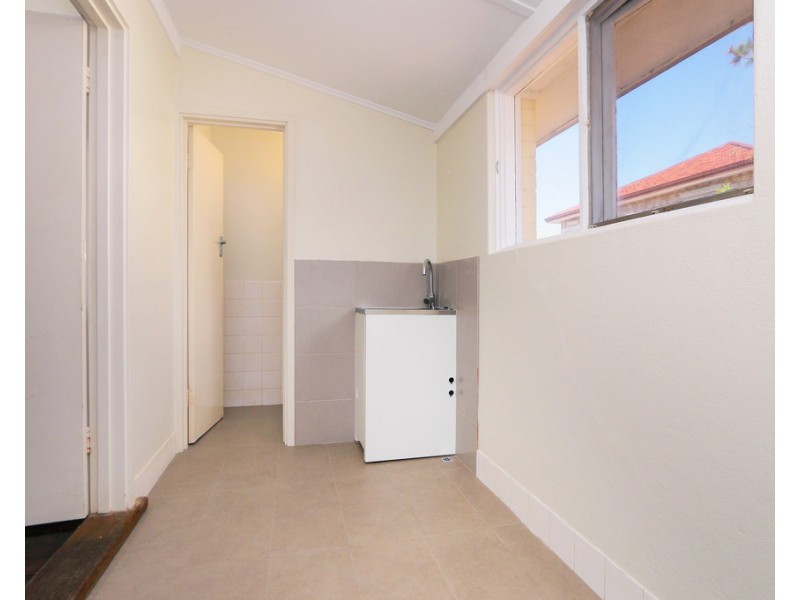 31 Livingstone Street, Beaconsfield WA 6162