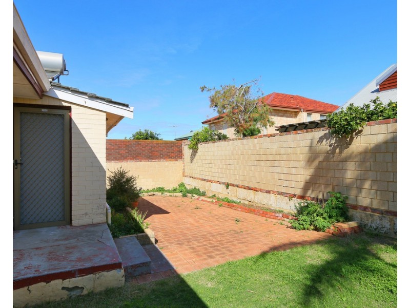 31 Livingstone Street, Beaconsfield WA 6162