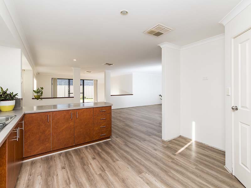 106 Furley Road, Southern River WA 6110